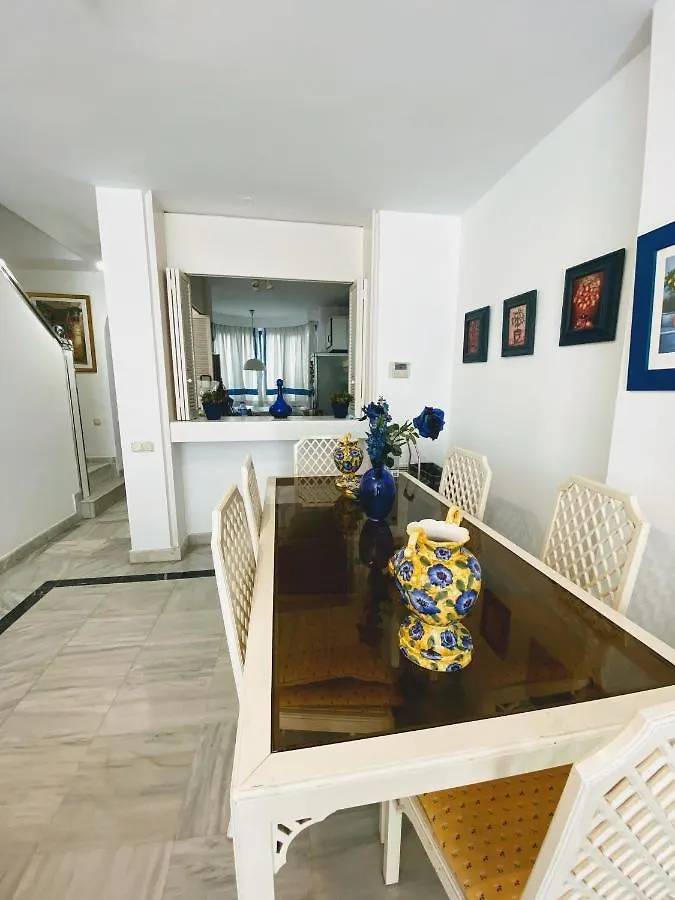 Marbella House - Eaw Homes דירה
