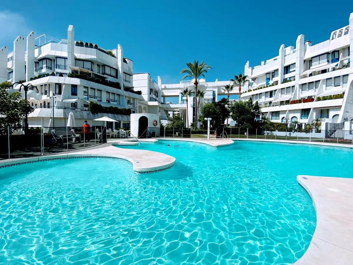 Marbella House - Eaw Homes Apartment